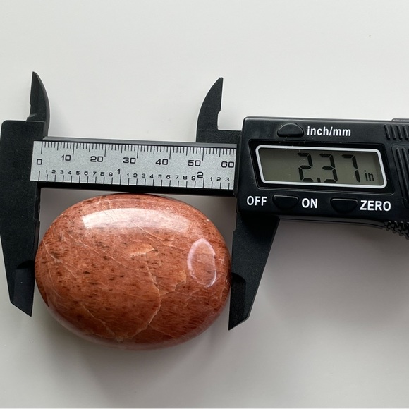 AA Grade Peach Moonstone Meditation Palm Stone - Picture 14 of 14